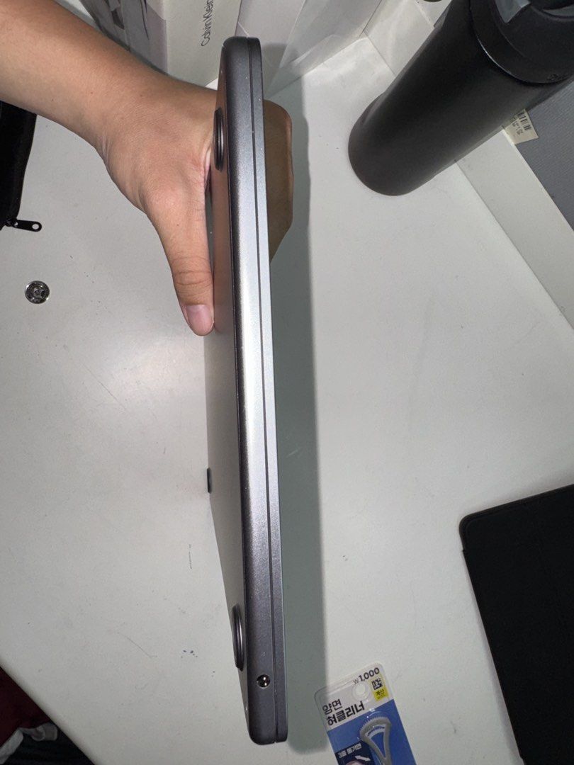 Apple MacBook Air M2492229360008581124