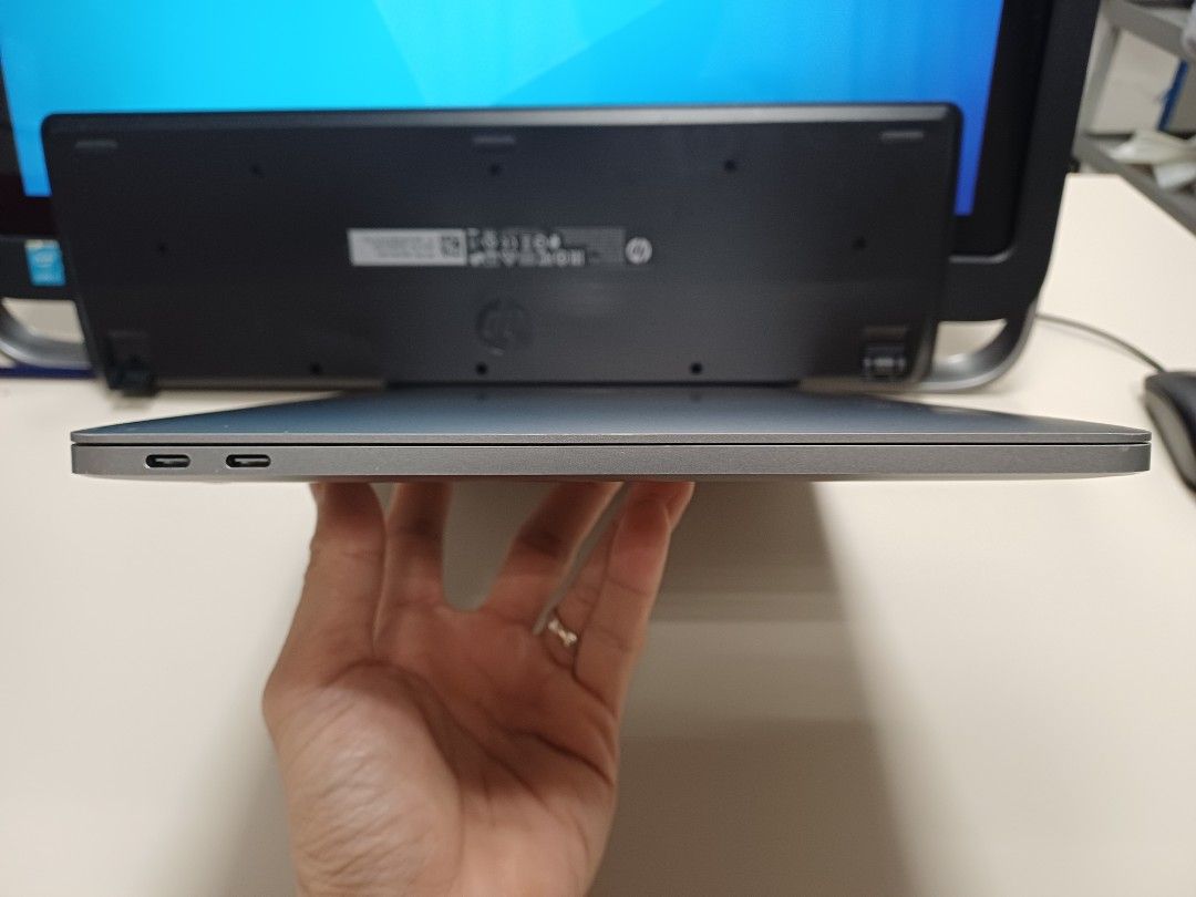Apple MacBook Pro 13-inch (2017) Space Gray492107946934282243