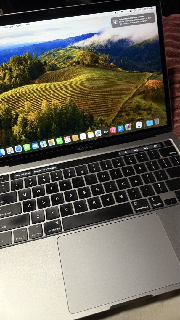 Apple MacBook Pro 2020492109468492124160