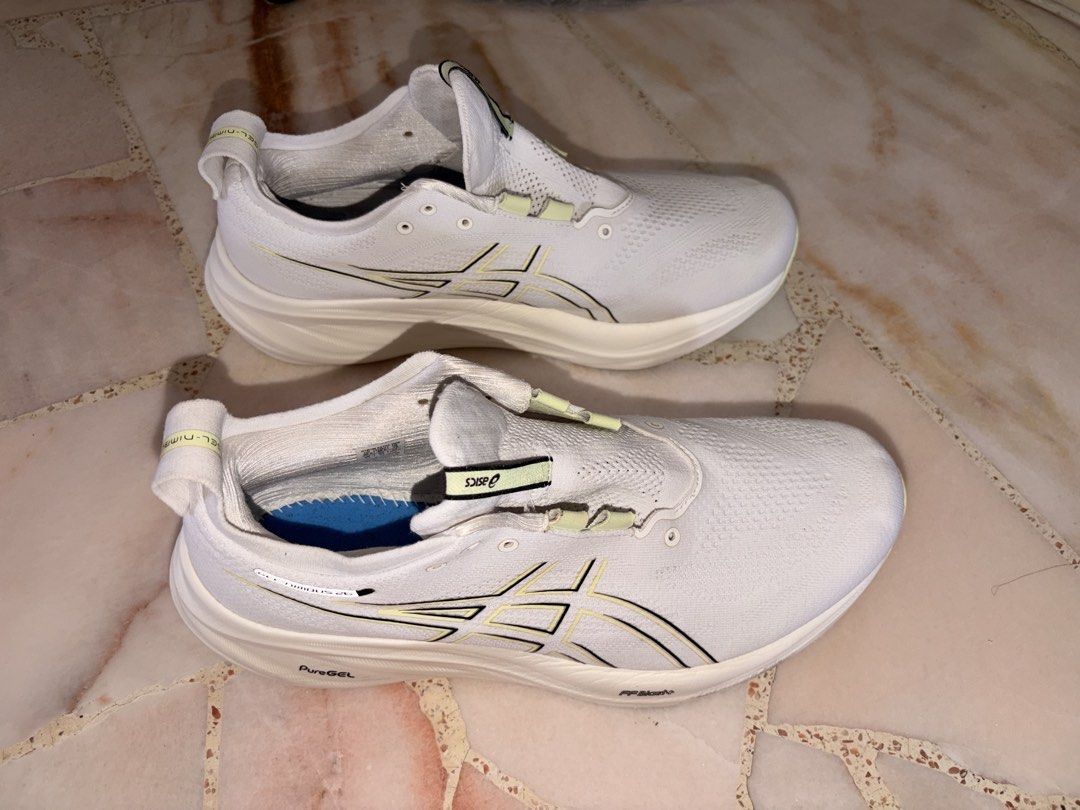 Asics Gel Nimbus 26 US12 Extra Wide (4E) | Running Shoes (Category: Casual shoes) located in Singapore. Submitted by dikayy (Listing ID 1442779965, Image 2). Description: Deal Details Meetup: Hougang Stadium, Hougang MRT, Upper Thomson MRT, Raffles Place MRT, Downtown MRT Delivery: can be discussed. Payment: PayNow, PayLah!, or Cash on delivery. Reason for Selling: Too big for my feet, not suitable. Feel free to drop me a message if you have any 