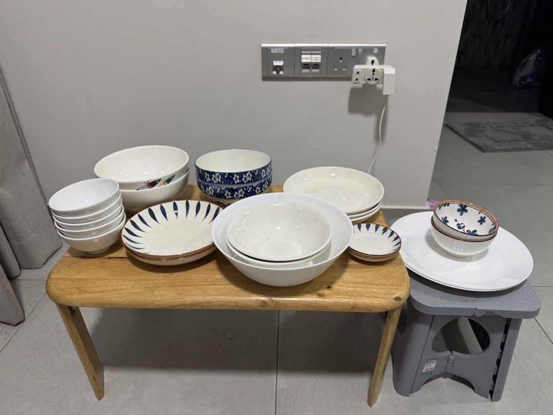 Assorted Ceramic Bowls and Plates Set492192513466705922