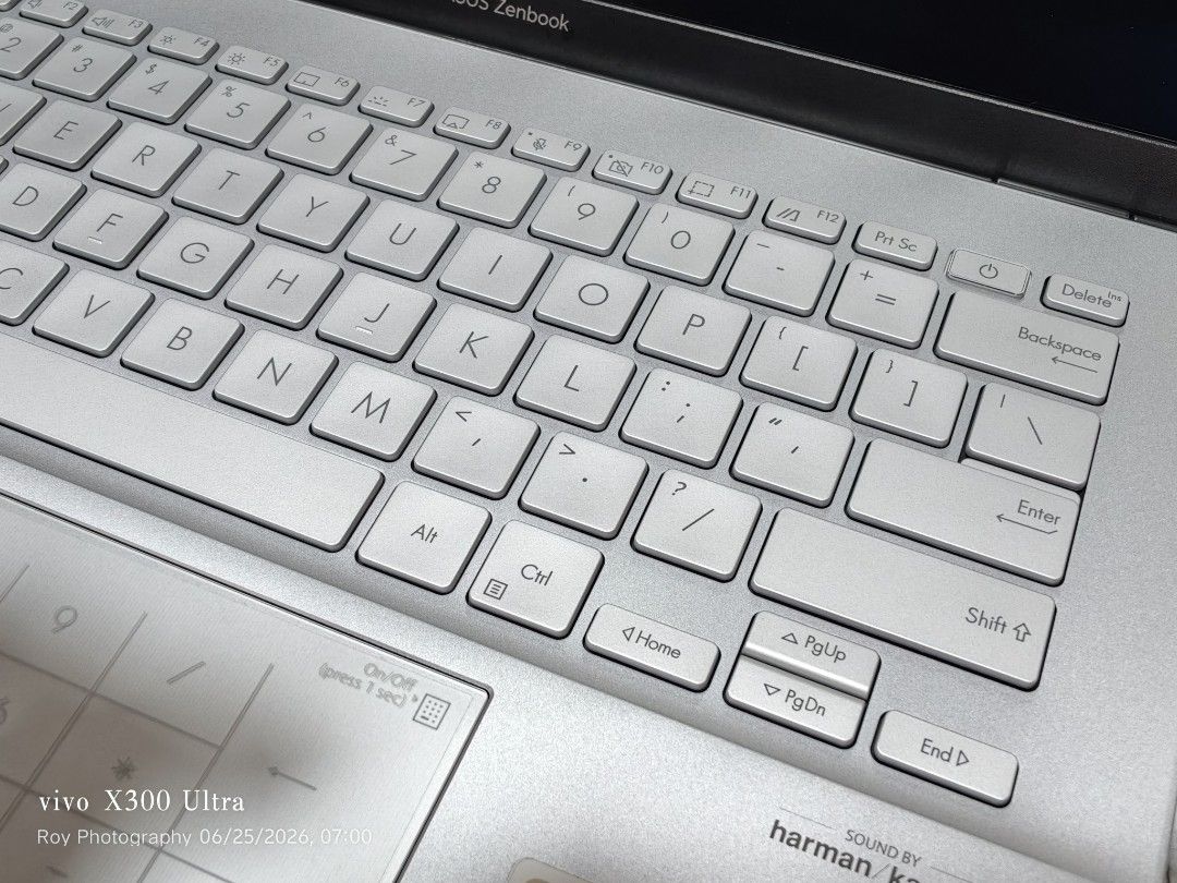 ASUS Zenbook 14 OLED491618998273986563