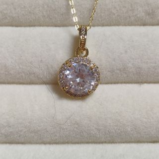 (Category: ) located in . Submitted by fourdollarshop (Listing ID 1445950918, Image 1). Description: .