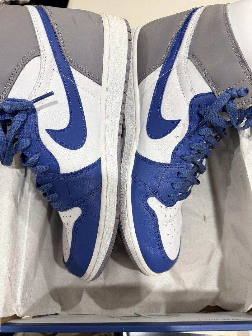 Authentic Air Jordan 1 Retro High OG Blue US13 (Category: Sneakers) located in Makati City. Submitted by georgiaetc (Listing ID 1445859875, Image 2). Description: Clean , no smell Used 3x only With box Size: US 13 mens.