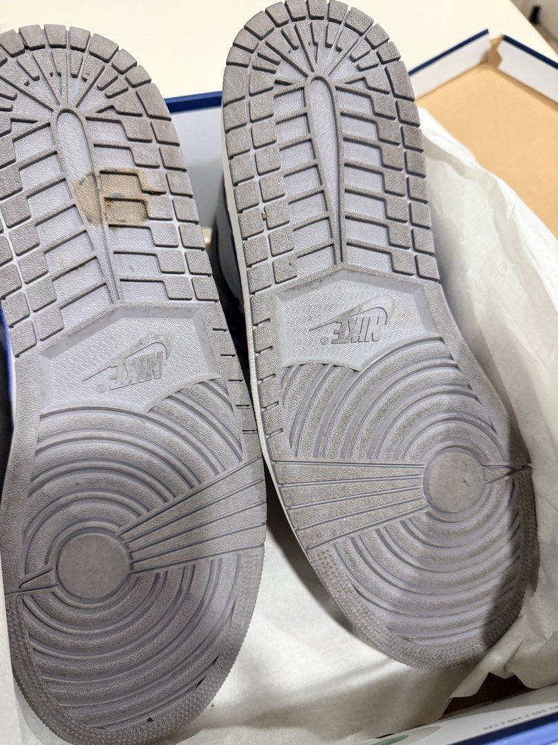 Authentic Air Jordan 1 Retro High OG Blue US13 (Category: Sneakers) located in Makati City. Submitted by georgiaetc (Listing ID 1445859875, Image 3). Description: Clean , no smell Used 3x only With box Size: US 13 mens.
