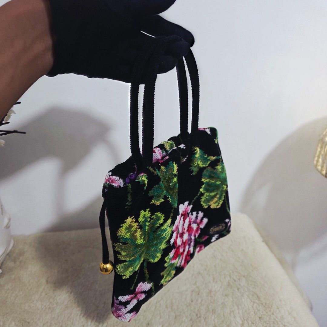 Authentic Feiler Mini Floral Bag (Category: Tote Bags) located in Binangonan. Submitted by makoleksyon (Listing ID 1445876515, Image 3). Description: excellent condition like new no flaws bought in Japan 100% Authentic Money back guarantee.
