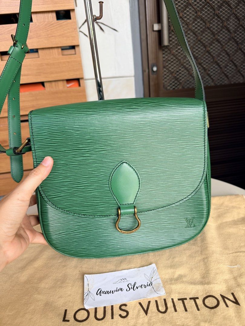 Authentic lv louis vuitton epi st cloud gm size sling bag (Category: Luxury Bags & Wallets) located in Caloocan City. Submitted by alavishglam (Listing ID 1445890010, Image 2). Description: .