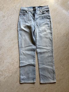 (Category: ) located in . Submitted by buybuybuymerchant (Listing ID 1445888374, Image 1). Description: .