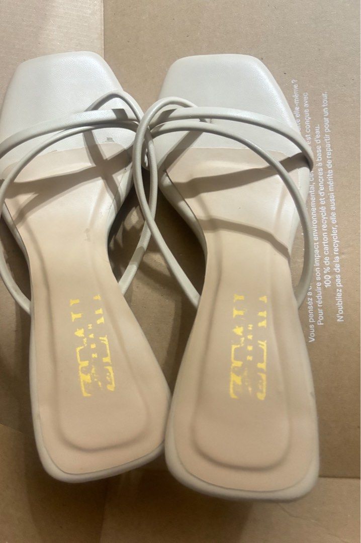 Beige Strap Heels (Category: Heels) located in Mandaue City. Submitted by Currentcrs (Listing ID 1445952998, Image 2). Description: .