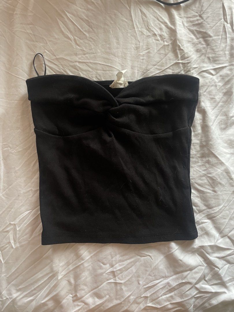 Black tube top (Category: Sleeveless) located in Binan City. Submitted by missing1naction (Listing ID 1445853441, Image 1). Description: .