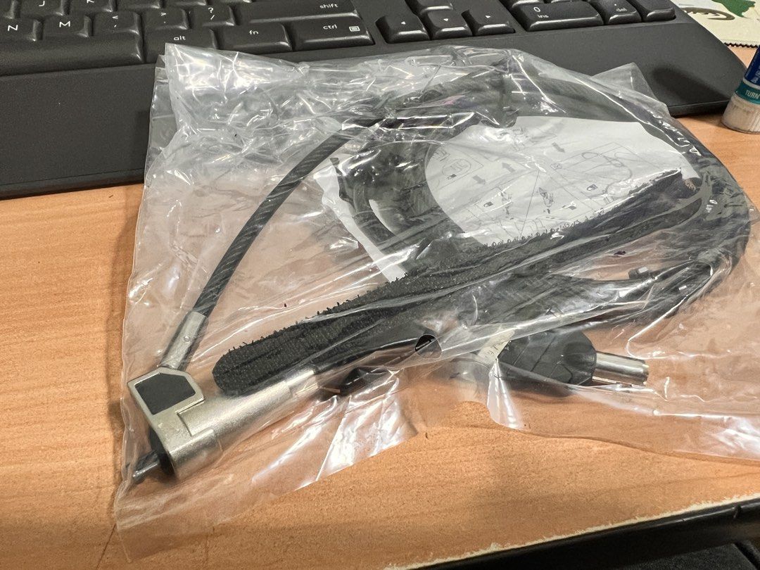 BNIP laptop lock (key)492354952737607680