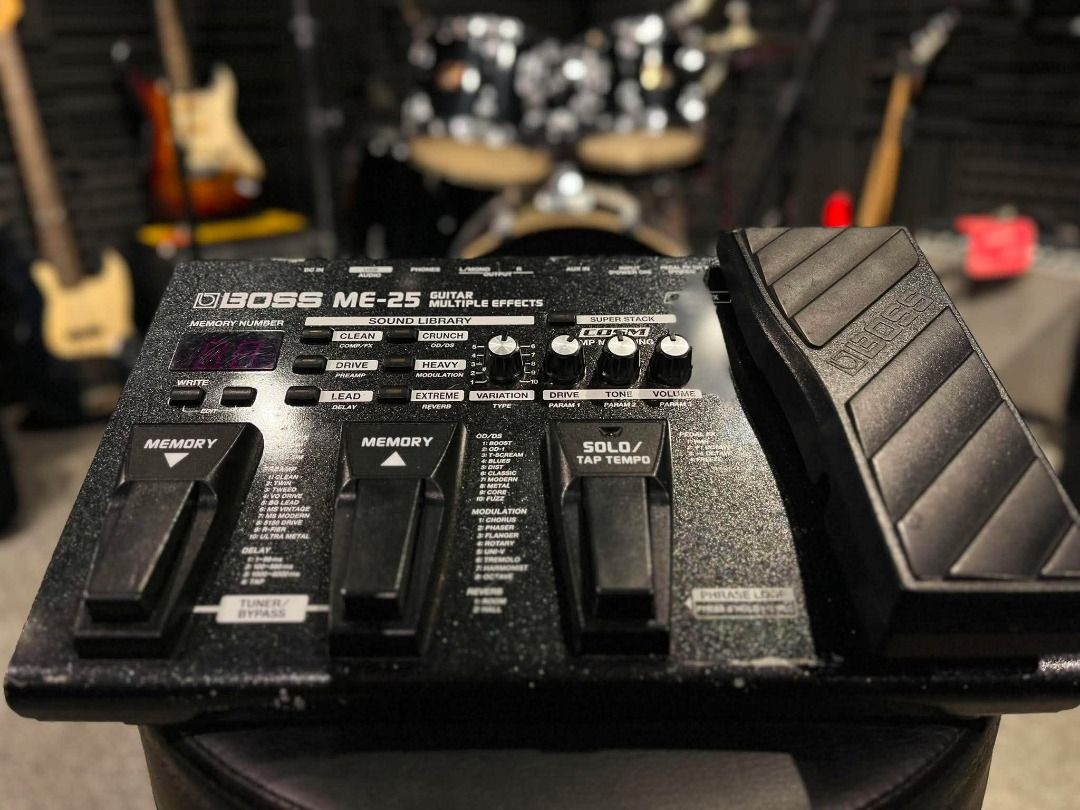BOSS ME-25 Guitar Multi-Effects Pedal (Category: Musical Instruments) located in Manila. Submitted by buyinmylist (Listing ID 1445868014, Image 3). Description: Specifications: • COSM Amp Modeling Technology • Multiple Guitar Effects (Overdrive, Distortion, Modulation, Delay, Reverb, and More) • EZ Tone Feature for Quick Sound Creation • Phrase Looper Function • Built-in Expression Pedal • USB Audio Interface for Recording • Rugged BOSS Construct