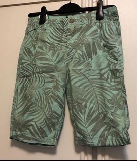 （分類：）位於 。 由 yll38 提交（商品編號 1445890648，圖片 1）。簡介： 。