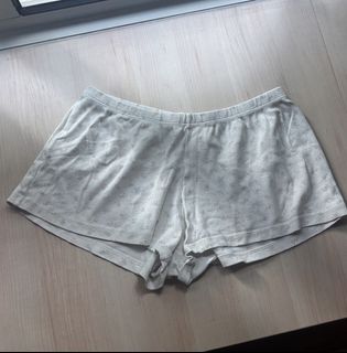 (Category: ) located in . Submitted by helloitselym (Listing ID 1445882004, Image 1). Description: .