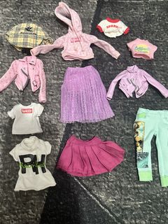 (Category: ) located in . Submitted by dollyfinds (Listing ID 1445932522, Image 1). Description: .
