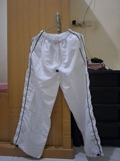 (Kategori: ) berada di . Dikirim oleh mndj_ (ID iklan 1445898707, Gambar 1). Deskripsi: .