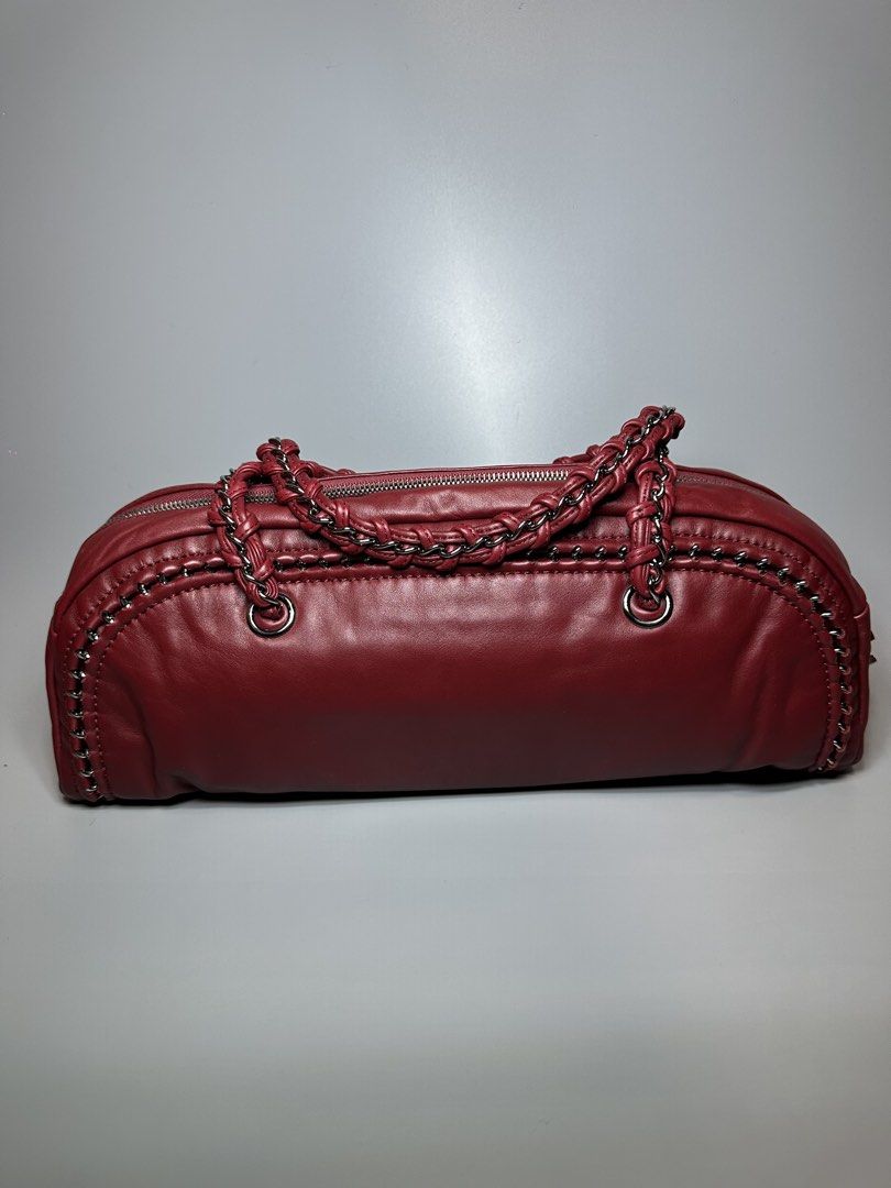 Chanel ligne bowler bag (Category: Luxury Bags & Wallets) located in Atok. Submitted by fullroom.dgs (Listing ID 1445926427, Image 2). Description: Chanel ligne bowler bag authentic rank a .