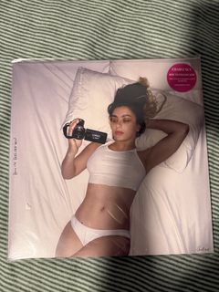 (Category: ) located in . Submitted by sellingmyvinylsss (Listing ID 1445933400, Image 1). Description: .