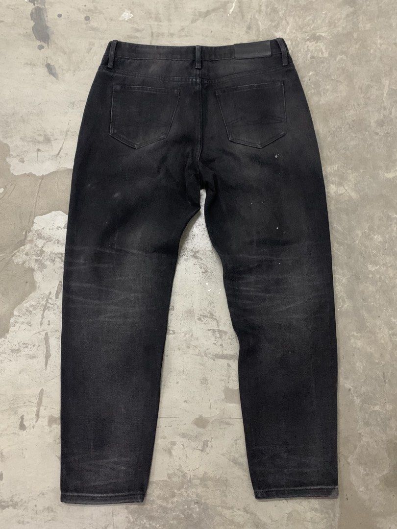 Chevignon Jeans (Category: Jeans) located in Mandaluyong City. Submitted by inambabangel (Listing ID 1445913354, Image 2). Description: Chevignon Jeans Like new condition Size : 32 Skinny type.