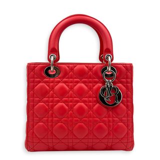 (Category: ) located in . Submitted by carousellluxury (Listing ID 1445879185, Image 1). Description: .