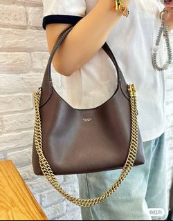 (Category: ) located in . Submitted by worldwidedeals (Listing ID 1445844882, Image 1). Description: .
