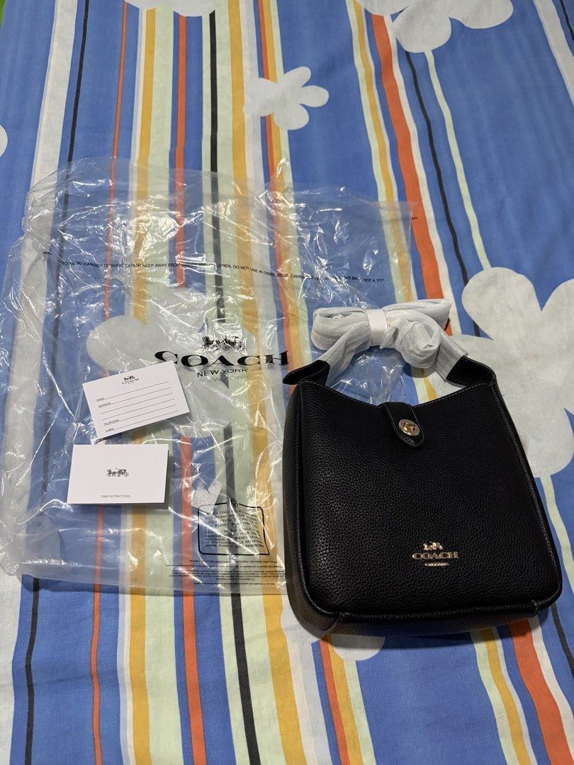 Black COACH Hadley Mini Crossbody Bag (Category: Luxury Bags & Wallets) located in Quezon City. Submitted by la_senorita.bcn (Listing ID 1445922198, Image 1). Description: Brand New Black COACH Hadley Mini Crossbody / Shoulder Bag MOP: Gcash/Maya/BPI.