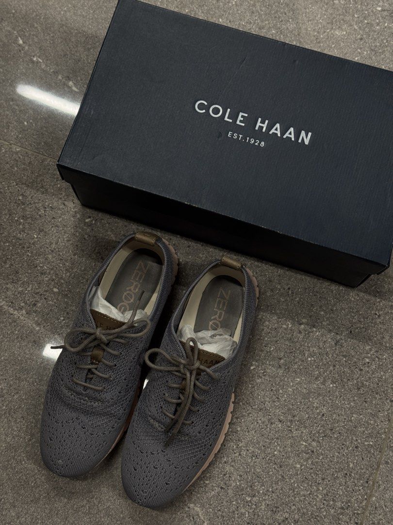COLE HAAN ZEROGRAND (Category: Casual Shoes) located in Makati City. Submitted by declutterby.jelo (Listing ID 1445874362, Image 1). Description: Size 5 Color - Gray & Light Pink Good condition, like new .