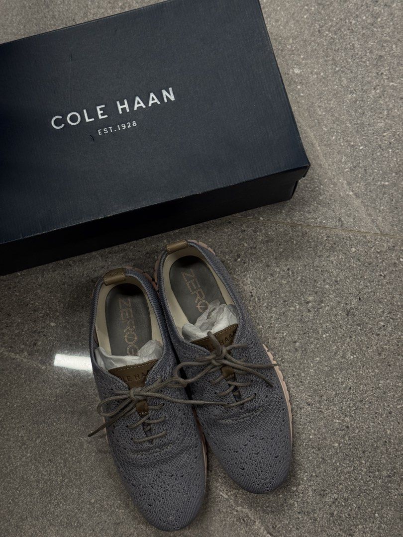 COLE HAAN ZEROGRAND (Category: Casual Shoes) located in Makati City. Submitted by declutterby.jelo (Listing ID 1445874362, Image 2). Description: Size 5 Color - Gray & Light Pink Good condition, like new .