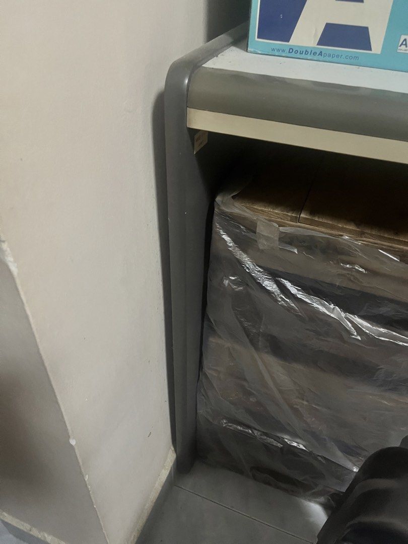 Computer Study Office table (Category: Shelves, Cabinets & Racks) located in Singapore. Submitted by linnnnnnnn (Listing ID 1445906179, Image 2). Description: - Sturdy grey colour computer study table - Suitable for office or home use - No screw, just carry and go - Fits into lift .