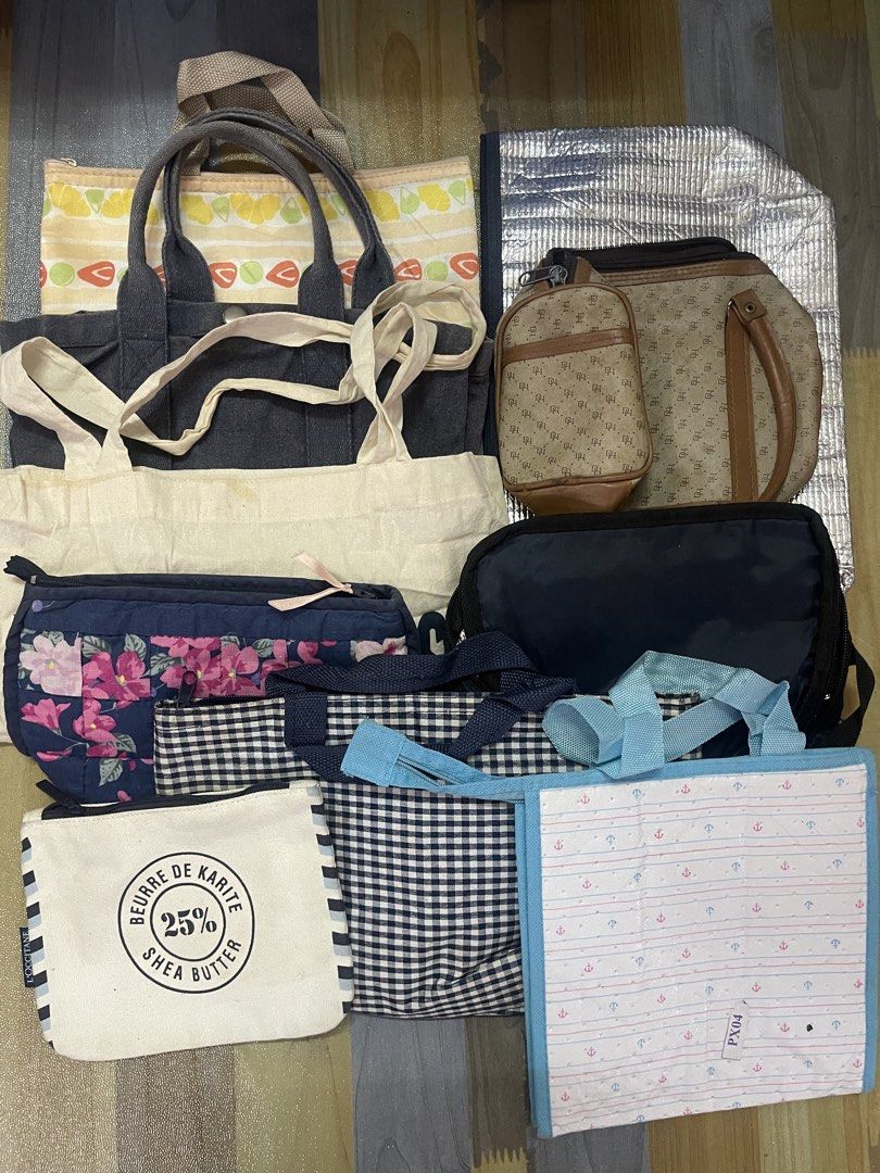 Cooler/Thermal Bags set (Category: Food Organization & Storage) located in San Fernando. Submitted by japansurpluselyu (Listing ID 1445896613, Image 3). Description: per set.
