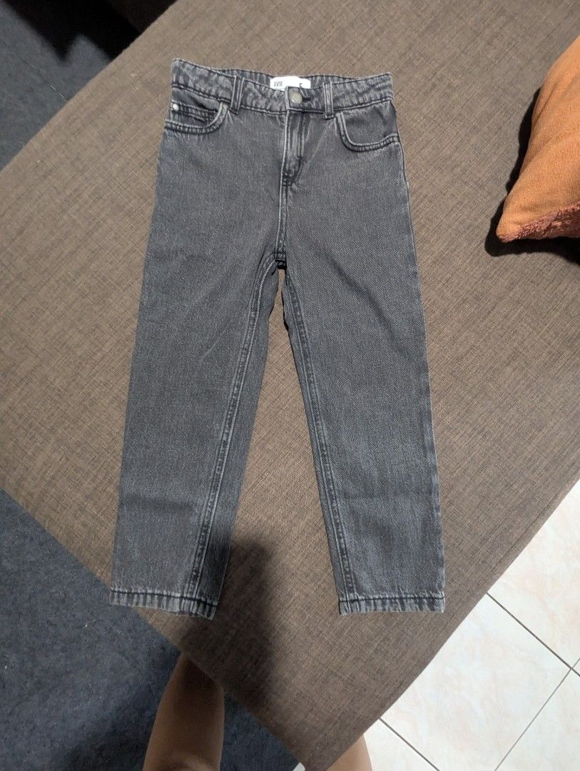 Cotton On Pants for kids (Category: Babies & Kids Fashion) located in Quezon City. Submitted by itlogspambot (Listing ID 1445834241, Image 1). Description: Used once lang ata.