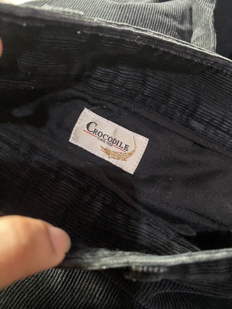 Crocodile Black Corduroy Pants (Category: Trousers) located in San Fernando. Submitted by celinaco (Listing ID 1445880687, Image 2). Description: - Brand: Crocodile - Color: Black - Material: corduroy - Fit: Classic - Size: 33 waist, 39 length - Style: Casual wear - Features: Comfortable, durable, easy to pair negotiable .