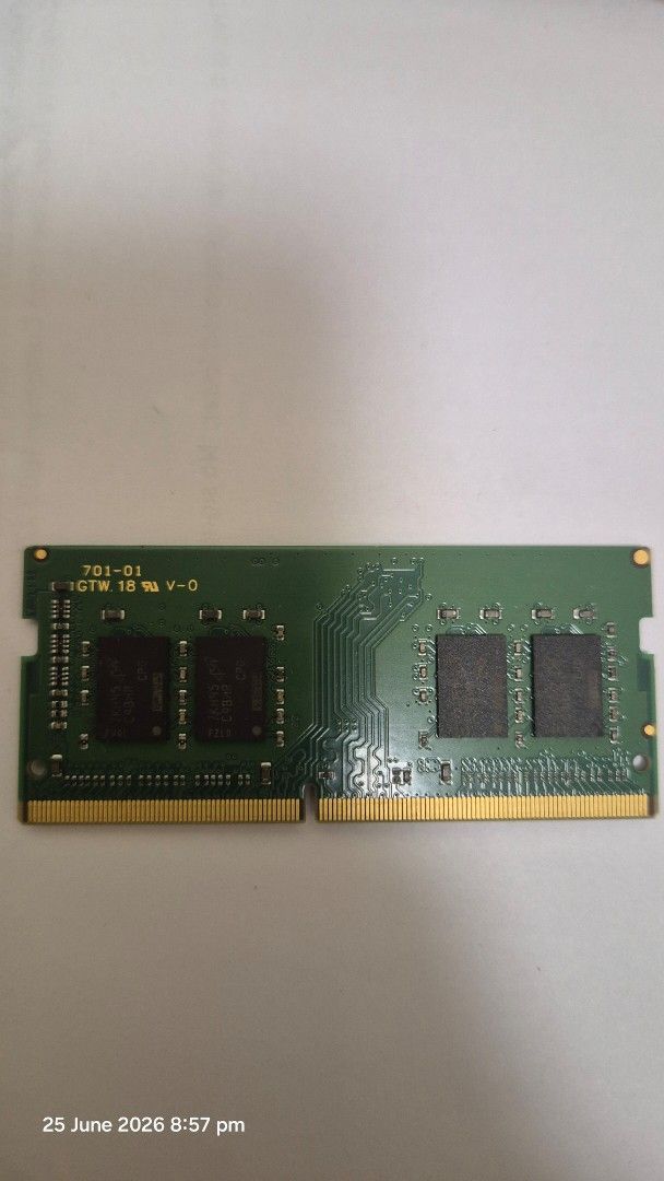 Crucial 8GB DDR4 RAM492126400803000321