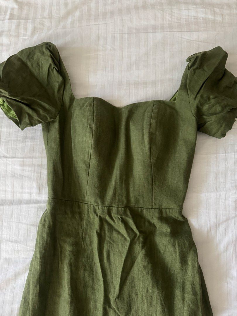 Custom Olive Green Puff Sleeve Dress (Category: Dresses) located in Quezon City. Submitted by cam000 (Listing ID 1445815912, Image 3). Description: - Olive green midi dress - Features puff sleeves - Sweetheart neckline - With pads Never worn. Super cute custom dress! Can be worn to Filipino-themed events.