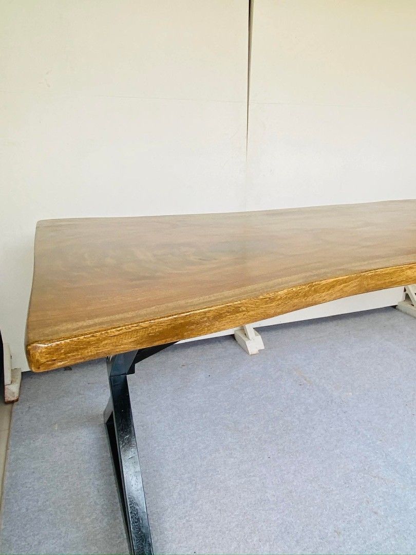 Dinning Table (Category: Tables & Sets) located in Manila. Submitted by janezkie16 (Listing ID 1445940909, Image 3). Description: ONHAND BRAND NEW 6-8 SEATER ACACIA WOOD DINING TABLE WHOLE SLAB TUBULAR LEGS SIZE: 84L" x 41.5-34.5-35W" x 31.5H" inches ( AS-IS ITEM ) IN GOOD CONDITION.