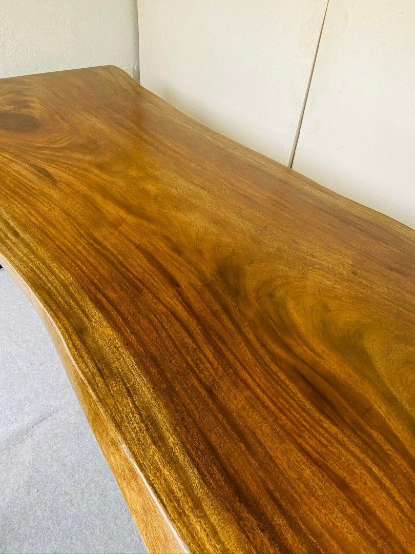 Dinning Table (Category: Tables & Sets) located in Manila. Submitted by janezkie16 (Listing ID 1445940909, Image 2). Description: ONHAND BRAND NEW 6-8 SEATER ACACIA WOOD DINING TABLE WHOLE SLAB TUBULAR LEGS SIZE: 84L" x 41.5-34.5-35W" x 31.5H" inches ( AS-IS ITEM ) IN GOOD CONDITION.