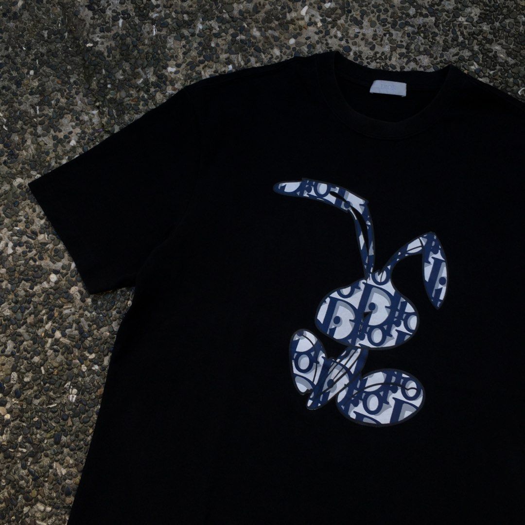 DIOR ♻️ (Category: Luxury Apparel) located in Batangas. Submitted by vns_stuff (Listing ID 1445956256, Image 3). Description: DIOR ♻️ - size on tag : S - width : 21 - length : 28 - colorate : 9.7 - issue : none - condition : excellent.