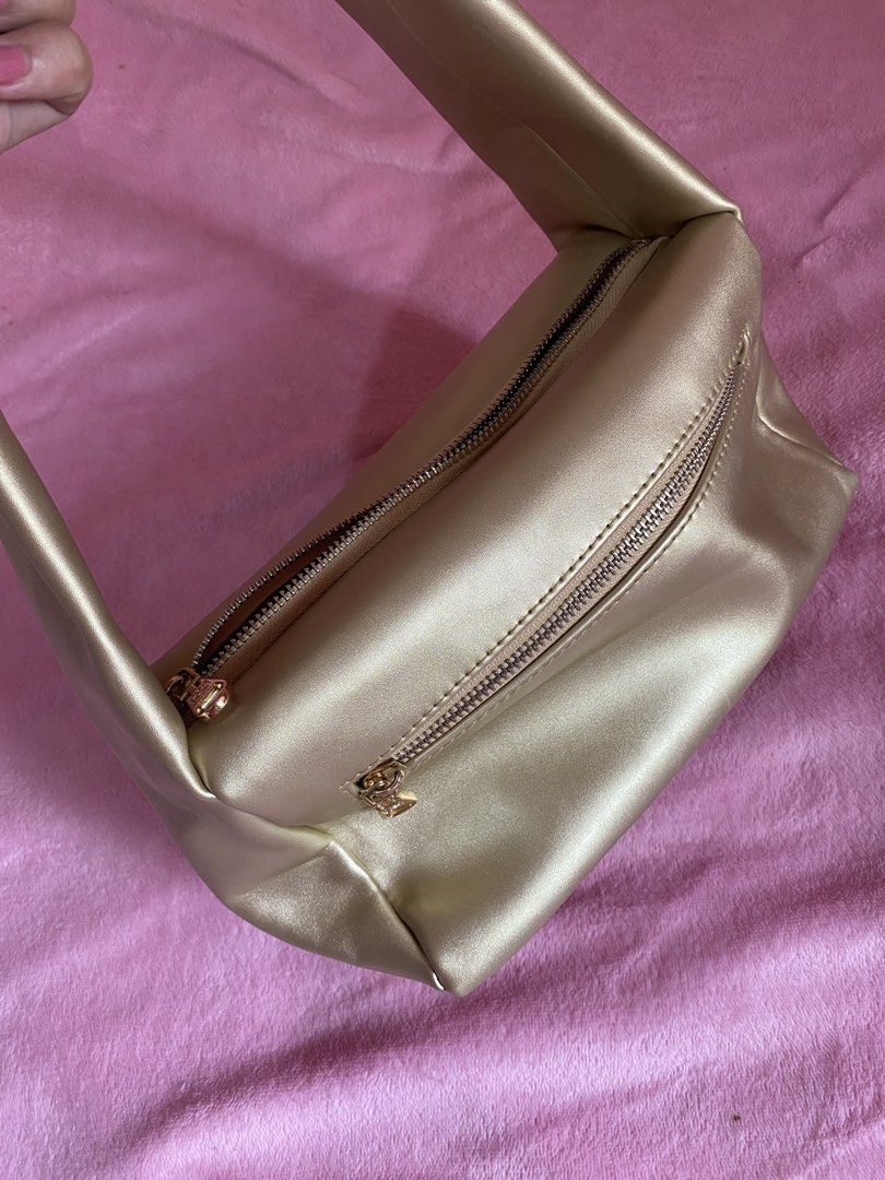 ‼️RUSH SALE ‼️ EVE & ADAM LOAF GOLD BAG (Category: Purses & Pouches) located in Caloocan City. Submitted by larasdecluttering (Listing ID 1445948721, Image 3). Description: .