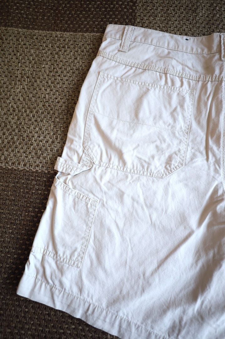 Faded Glory Off-White Baggy Carpenter Shorts (Category: Shorts) located in Pasig City. Submitted by mlclmchrs (Listing ID 1445962721, Image 2). Description: Sizing: 38 on tag (Baggy Fit) Waist - 40 inches Length - 22.5 inches Thigh - 15.5 inches Rise - 12.5 inches Hem - 14 inches Issues: red stain on inner waist (not visible when worn).