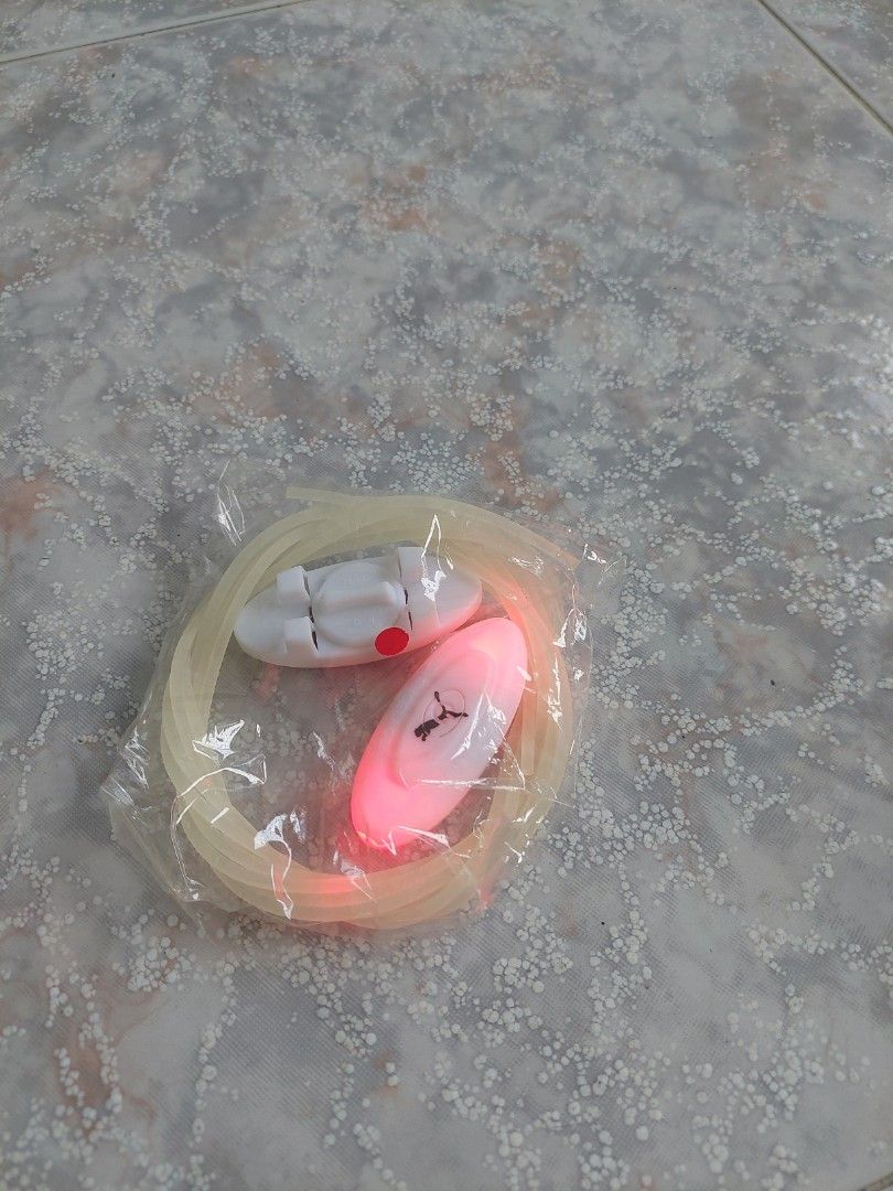 Fiber Optic Red Light String (Category: Lighting) located in Singapore. Submitted by fund_aly (Listing ID 1445867227, Image 1). Description: - Red fiber optic light string - 3 Settings - Includes control button - Brand new, still in original packaging - Ideal for decoration and parties or shoelace.