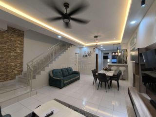 (Category: ) located in . Submitted by ashraffhaiqal (Listing ID 1444667803, Image 1). Description: .