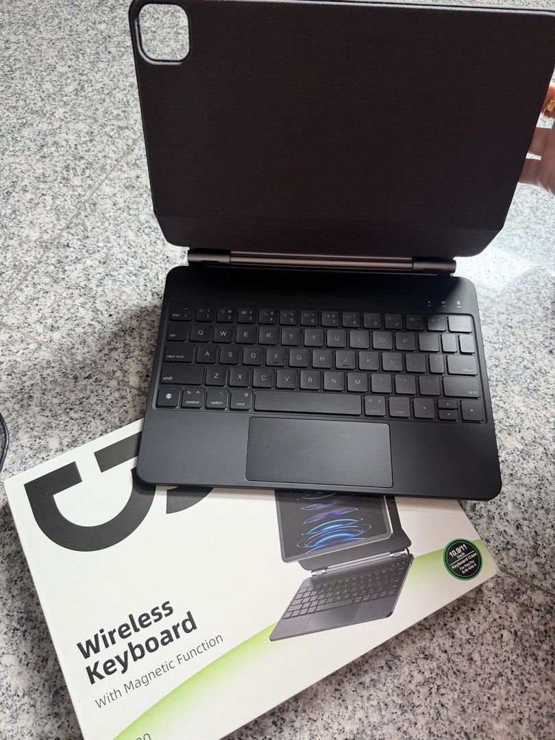 GooJodoq Wireless Keyboard with Magnetic Case for iPad