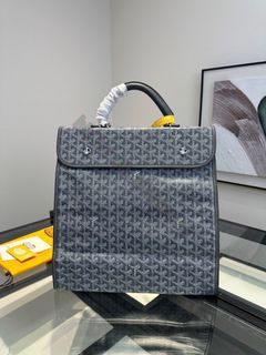 （分類：）位於 。 由 hkluxehk 提交（商品編號 1445899655，圖片 1）。簡介： 。
