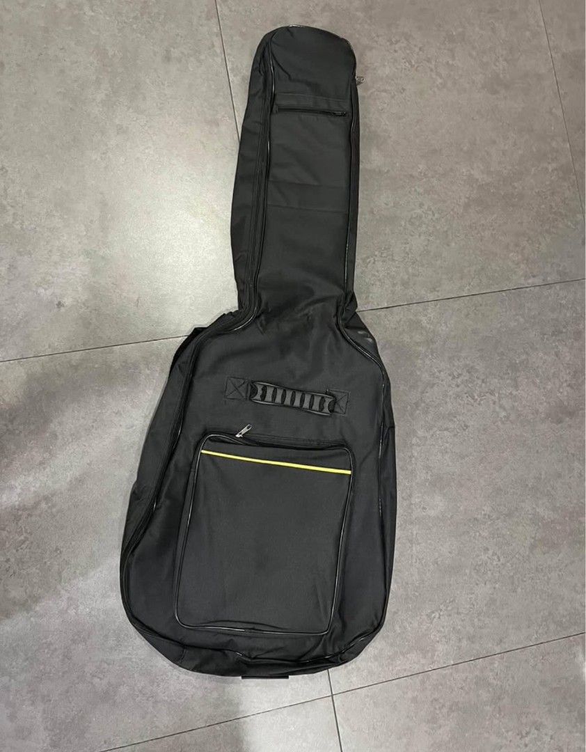 Guitar bag (Category: Musical Instruments) located in Quezon City. Submitted by bellemarketing (Listing ID 1445815014, Image 2). Description: Guitar Bag for sale For pick up.