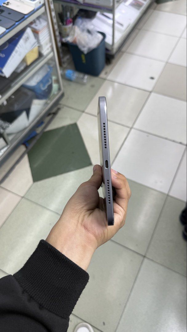 iPad Mini 7 Wifi Only 128gb 95% batt no box (Category: iPad) located in Manila. Submitted by carimgadgets (Listing ID 1445815435, Image 3). Description: .