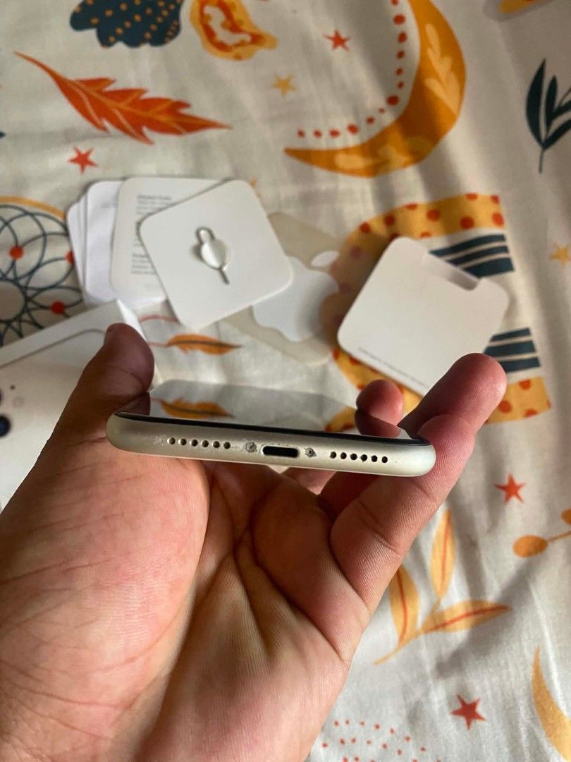 iPhone 11 with box (Category: iPhone 11 Series) located in Pasay City. Submitted by balagtasjosh (Listing ID 1445961291, Image 3). Description: iPhone 11 64gb with box & receipt No issue original all parts Any sim Factory unlock 79 battery health 🔋 Nego for sure buyer Open for swap Pasay 📍.