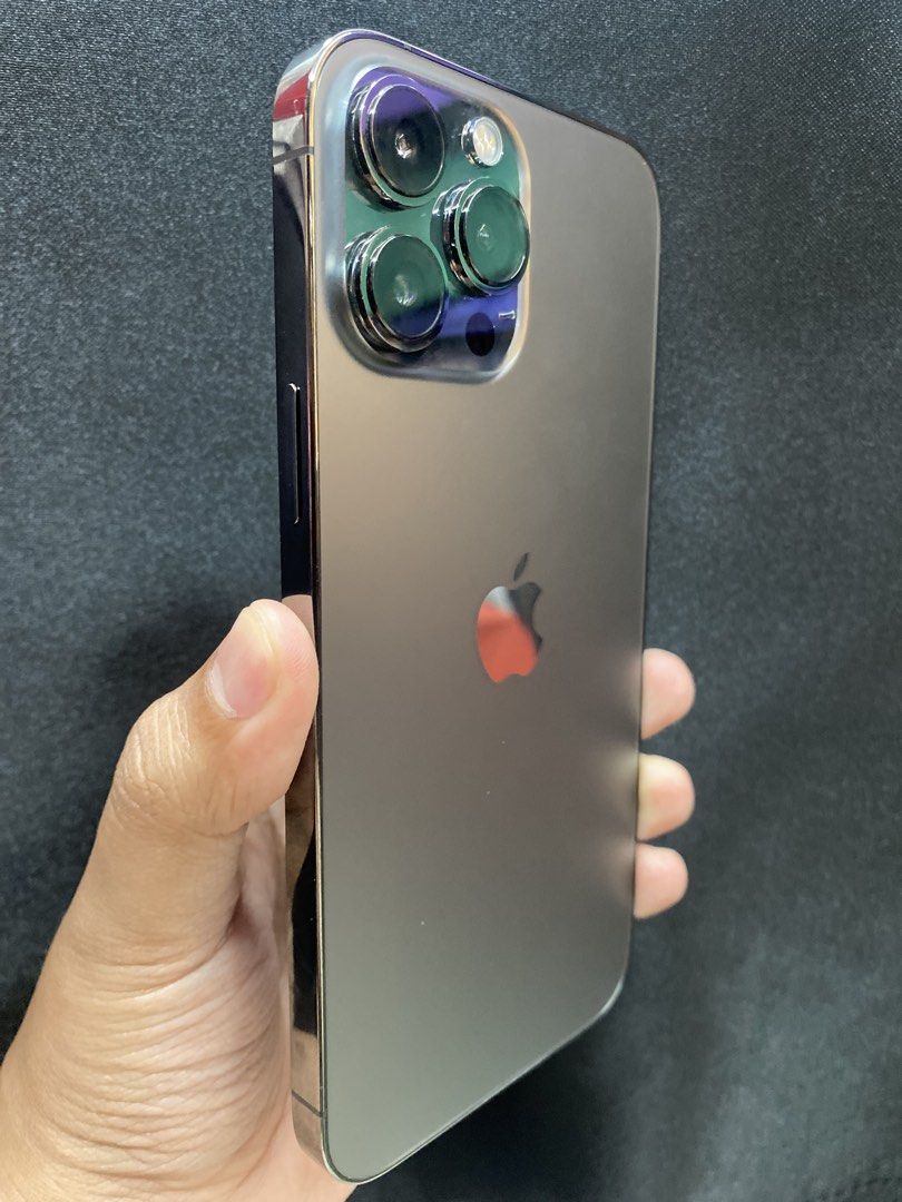 IPHONE 13 Pro max (256gb) (Category: iPhone 13 Series) located in San Juan City. Submitted by shopaholicz.04 (Listing ID 1445889310, Image 1). Description: Iphone 13 Pro max (Unit Only) Storage: 256gb Makinis No issue Openline (Any sim) Local Variant (NTC Approved) No Repair History (Bagong Palit ng Battery) Verified Battery (100% BH) Original All Parts Meet up agad sa interesado, Message lang. RFS: Pandagdag Puhunan.
