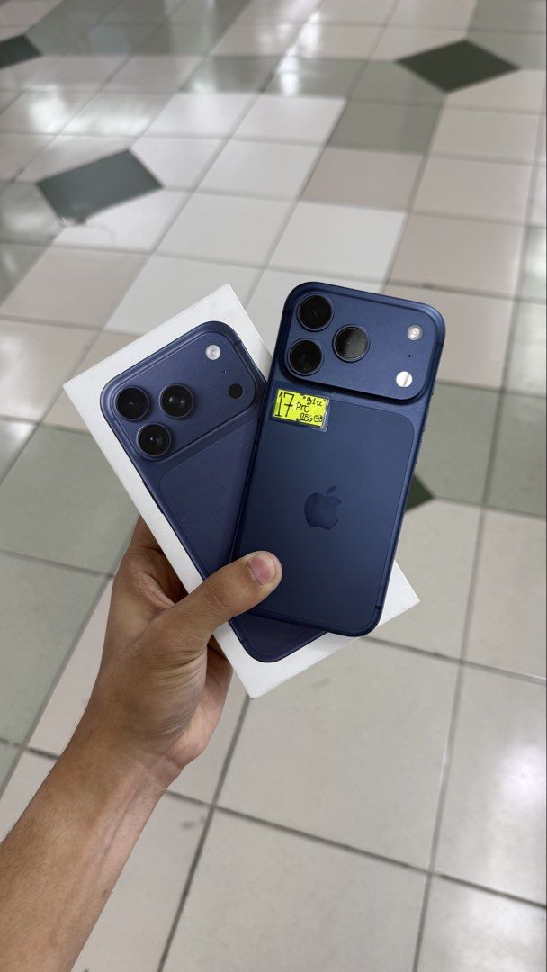 iPhone 17 Pro eSIM 256gb FU 100% batt 31cc with same serial box (Category: iPhone 17 Series) located in Manila. Submitted by carimgadgets (Listing ID 1445830502, Image 1). Description: .