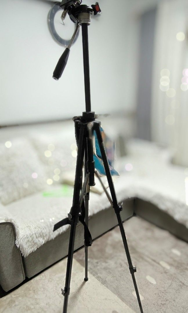 Japan Surplus heavy duty tripod (Category: Tripods & Monopods) located in Cavite. Submitted by csl_corner (Listing ID 1445911373, Image 1). Description: Japan Surplus heavy duty tripod 💯 Authentic Original from Japan heavy duty premium Japan quality ✨.