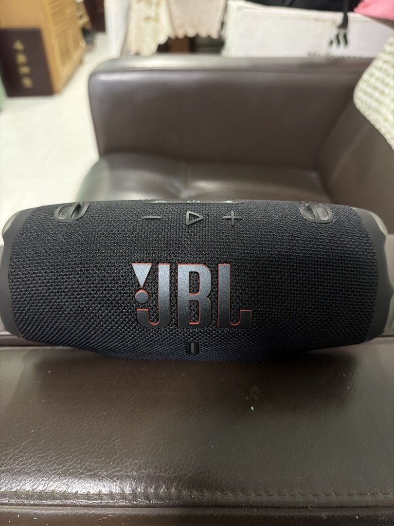 JBL Charge 6 Bluetooth Speaker492107943778734080